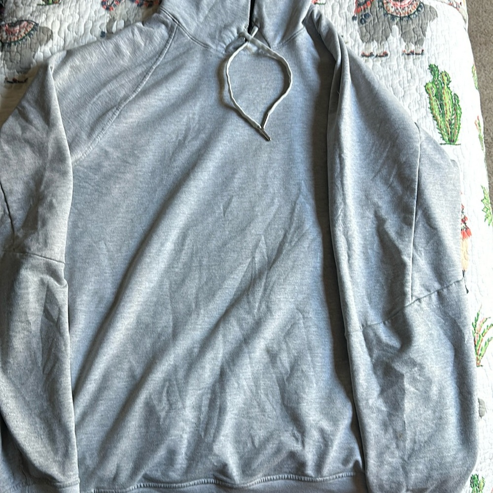 Men’s Lululemon performance hoodie size XL